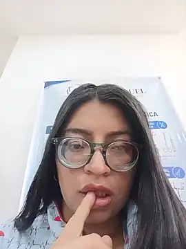 Snapshot of SOFI__10 chatting on 05/18/26, 02:23 SOFI 10 online show from 05/18/26, 02:23