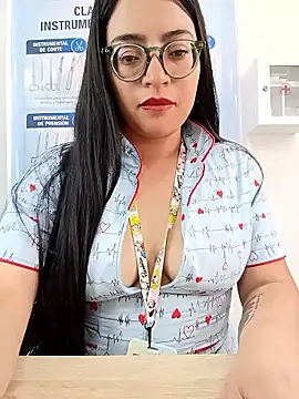 Snapshot of SOFI__10 chatting on 05/25/26, 06:58 SOFI 10 online show from 05/25/26, 06:58