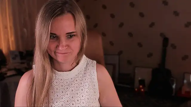 MiaSparkes online show from 06/03/26, 02:33