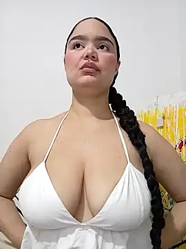 TrixieRosse online show from 04/17/26, 10:29