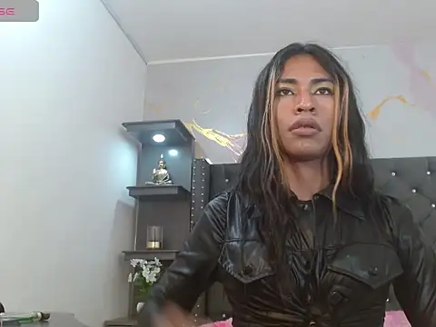 Snapshot of Naomisaenz01 chatting on 05/30/26, 06:54 Naomisaenz01 online show from 05/30/26, 06:54