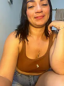 Snapshot of princess_Curves chatting on 05/23/26, 01:33 princess Curves online show from 05/23/26, 01:33