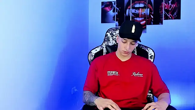 eithan boy  online show from 07/02/26, 02:11