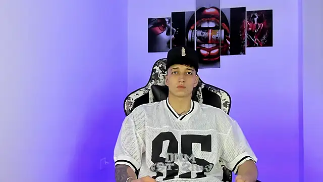 eithan boy  online show from 07/03/26, 03:02
