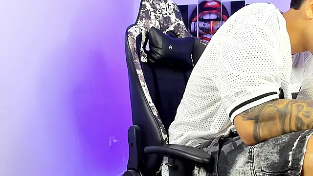 eithan boy  online show from 07/14/26, 02:49