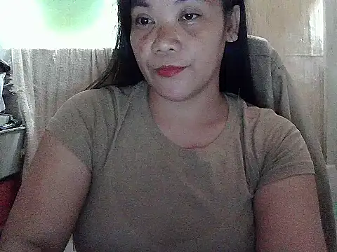 holdmetight21 online show from 04/22/26, 05:54