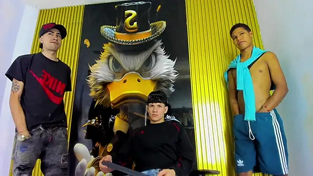 Gang Members xxx  online show from 04/14/26, 03:56