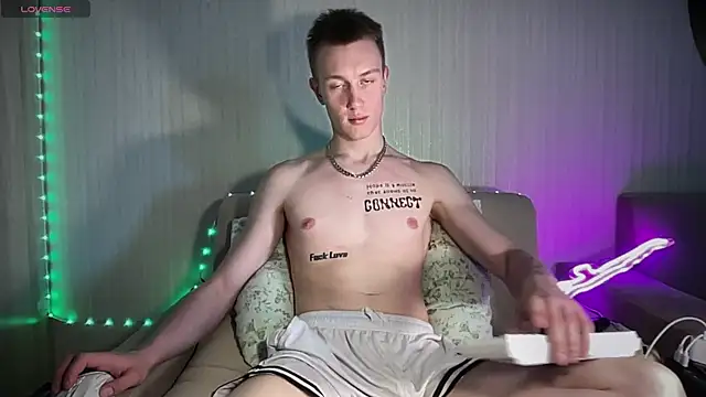 Travis Gracile online show from 06/21/26, 09:01