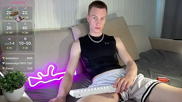 Travis Gracile online show from 07/14/26, 09:25