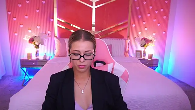DoveLovee online show from 07/10/26, 05:56