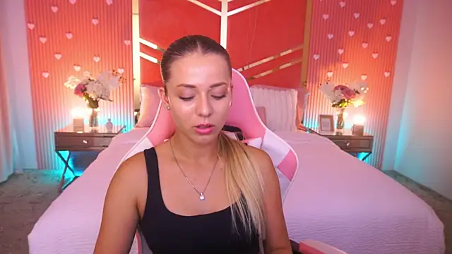 DoveLovee online show from 07/14/26, 12:33