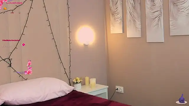 Liacandy  online show from 04/13/26, 09:15