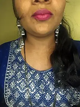Snapshot of ur_love_kannada1 chatting on 05/11/26, 04:04 ur love kannada1 online show from 05/11/26, 04:04