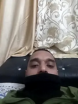 Snapshot of rathorejii chatting on 04/14/26, 02:01 rathorejii online show from 04/14/26, 02:01