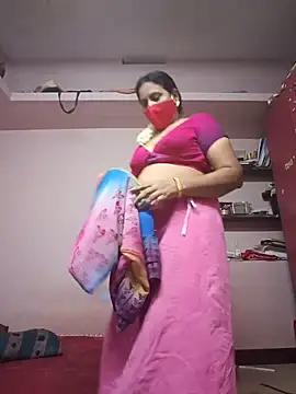 Snapshot of Tamilaunty35 chatting on 05/24/26, 06:24 Tamilaunty35 online show from 05/24/26, 06:24