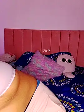 Izel  online show from 04/20/26, 08:32