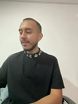 cristianstone2 online show from 04/18/26, 02:32