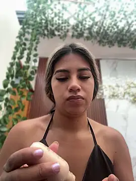 Kimmiebellarie online show from 05/20/26, 01:28