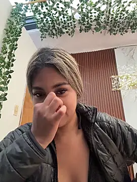 Kimmiebellarie online show from 05/25/26, 12:22