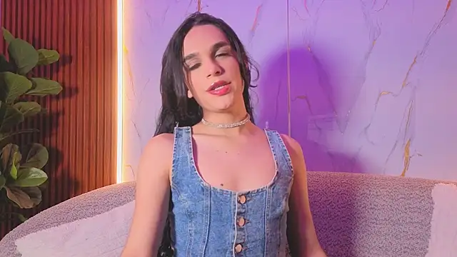 Snapshot of valerysofia_vg chatting on 04/15/26, 07:32 valerysofia vg online show from 04/15/26, 07:32