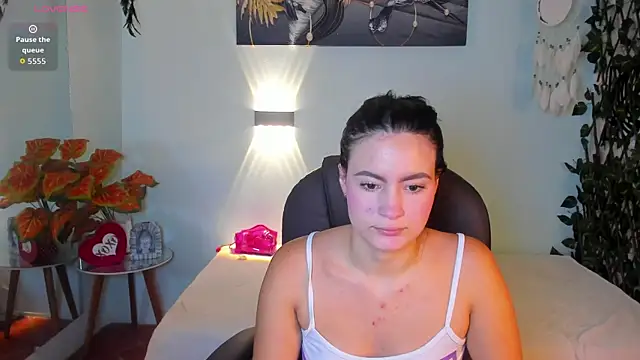 Snapshot of rosaleia_ chatting on 07/08/26, 04:06 rosaleia online show from 07/08/26, 04:06