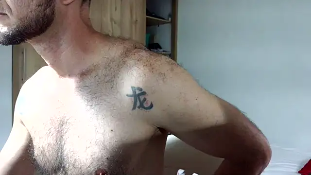 andrew 1520 online show from 12/16/25, 09:20