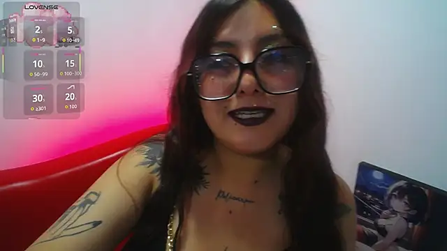 Snapshot of aitana_monteverde chatting on 05/23/26, 07:51 aitana monteverde online show from 05/23/26, 07:51