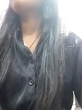 Liviya  225   online show from 04/16/26, 08:37