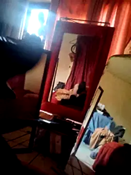 Snapshot of Lacasadelilith chatting on 04/12/26, 10:15 Lacasadelilith online show from 04/12/26, 10:15