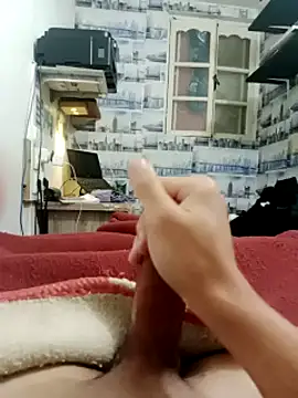 Snapshot of canbemmh546 chatting on 04/12/26, 01:16 canbemmh546 online show from 04/12/26, 01:16