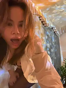 xiao la jiao online show from 04/12/26, 05:56