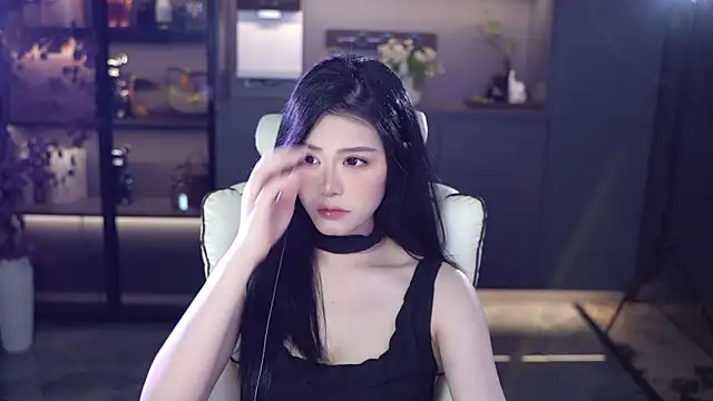 Snapshot of Seraphinei chatting on 05/10/26, 01:16 Seraphinei online show from 05/10/26, 01:16