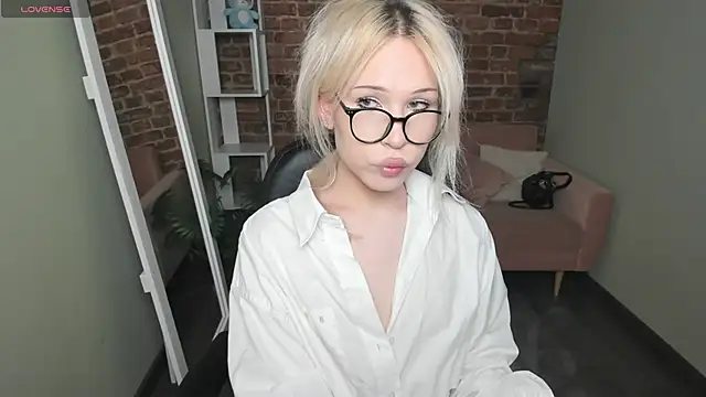 kristydollx online show from 04/21/26, 10:34