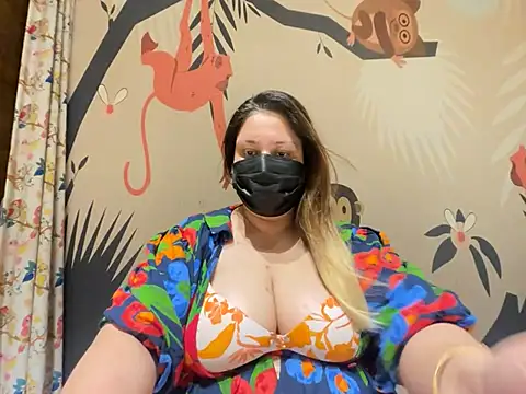 kavyasingh36 online show from 04/29/26, 07:20
