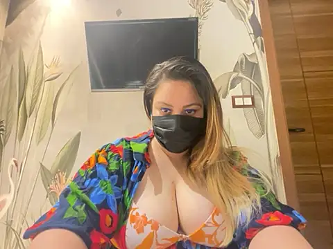 kavyasingh36 online show from 05/05/26, 03:20