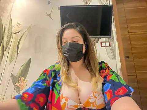 kavyasingh36 online show from 05/16/26, 04:39