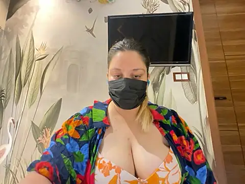 kavyasingh36 online show from 05/17/26, 11:28