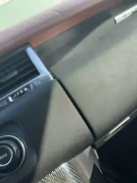 Snapshot of AmeliaBronze chatting on 04/14/26, 03:45 AmeliaBronze online show from 04/14/26, 03:45