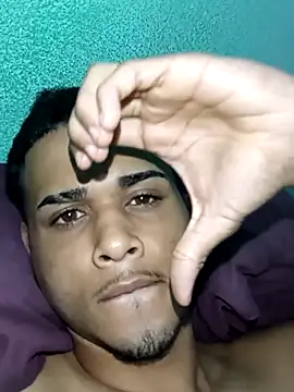 novinhokk22 online show from 04/20/26, 05:48