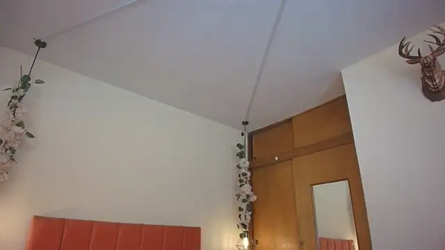 Snapshot of Shadya_ chatting on 06/20/26, 03:20 Shadya online show from 06/20/26, 03:20