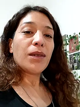 Snapshot of valecora chatting on 08/07/26, 04:47 valecora online show from 08/07/26, 04:47