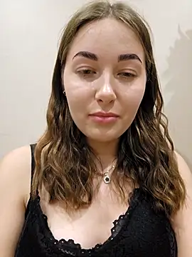 Doris2222 online show from 04/20/26, 07:04