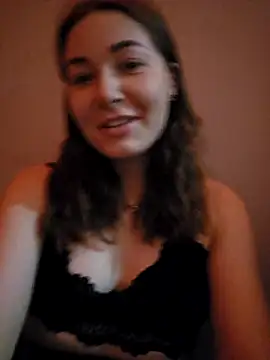 Doris2222 online show from 04/21/26, 07:50