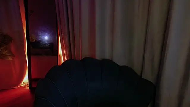 Snapshot of HazelHayesss chatting on 04/28/26, 03:50 HazelHayesss online show from 04/28/26, 03:50