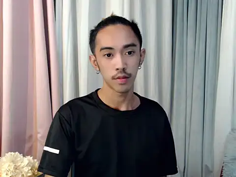 crocodale online show from 04/28/26, 07:41