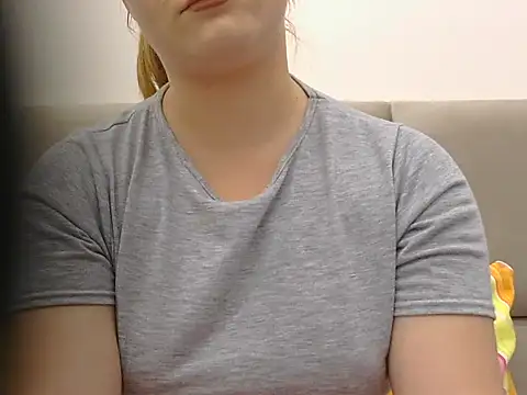 aprilswrld online show from 04/14/26, 10:16