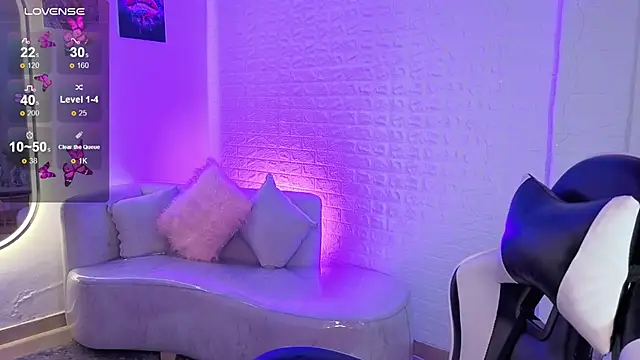 Snapshot of Dahlienne_Vianne chatting on 07/03/26, 10:27 Dahlienne Vianne online show from 07/03/26, 10:27