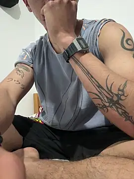 lorvali24 online show from 04/13/26, 01:44