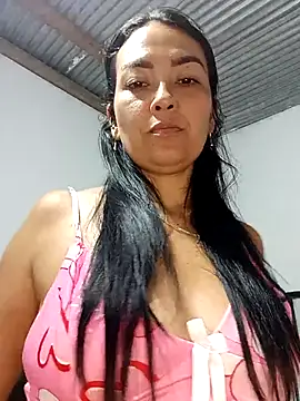Snapshot of LuluDream chatting on 04/20/26, 02:58 LuluDream online show from 04/20/26, 02:58