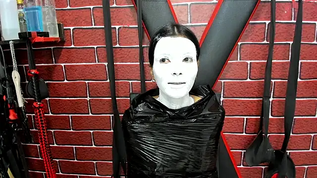 Snapshot of BDSM_FETISHESS chatting on 04/29/26, 05:30 BDSM FETISHESS online show from 04/29/26, 05:30